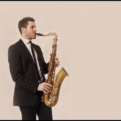 Saxophonist Wien // fine-sax.com